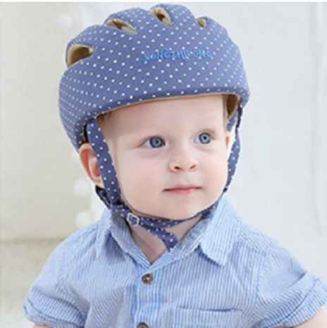 Baby valhelm zacht Blauw stippen vanaf 8 maanden